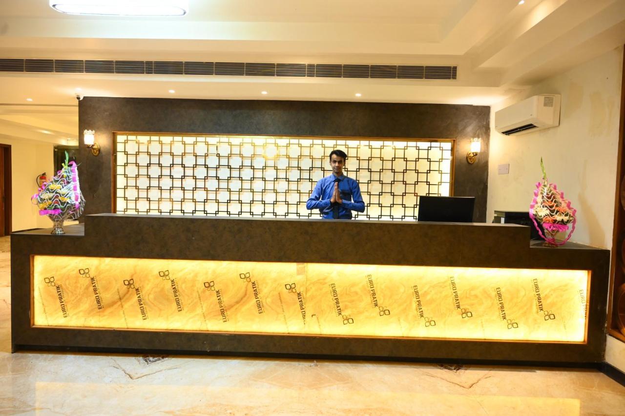 Neel Clarks Inn Express Agra (Uttar Pradesh) Exterior foto