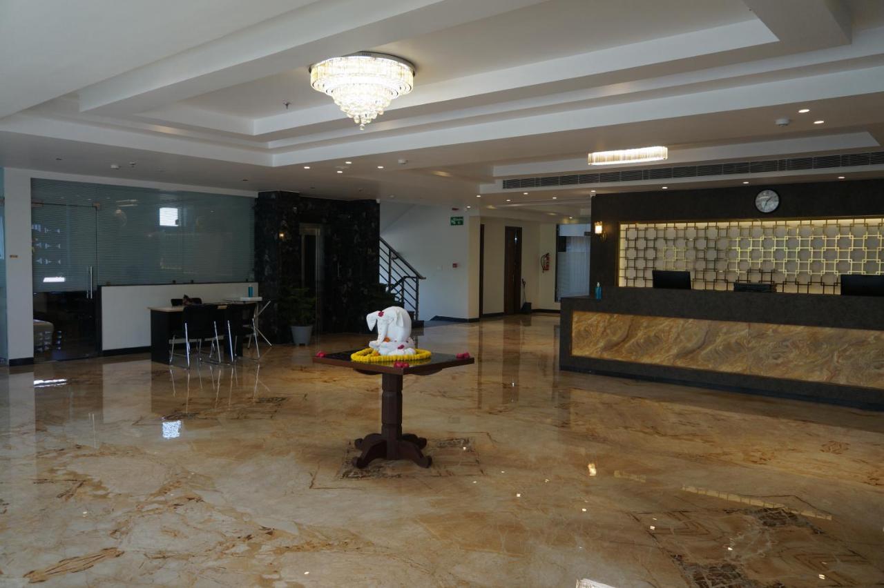 Neel Clarks Inn Express Agra (Uttar Pradesh) Exterior foto