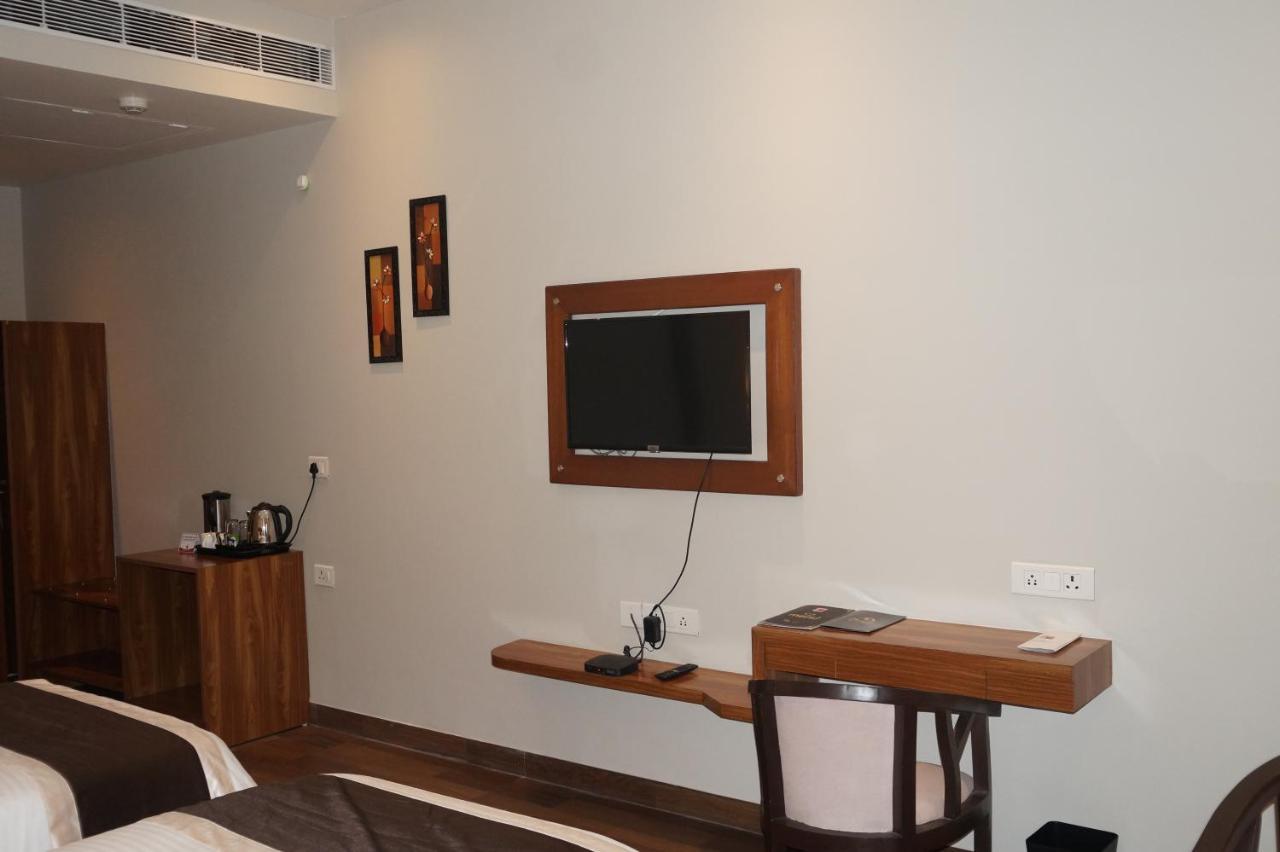 Neel Clarks Inn Express Agra (Uttar Pradesh) Exterior foto